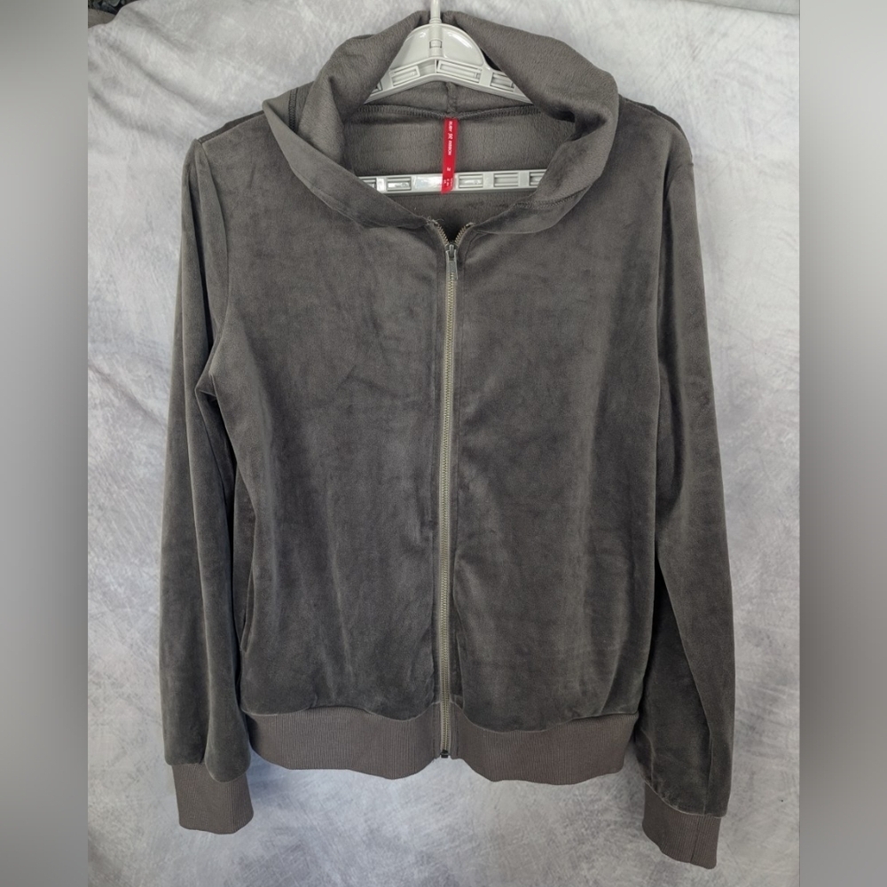 Ruby Ribbon Size Medium Velvety Soft Zippered Jacket Hoodie Excellent Condition